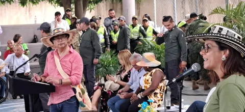 Presidente Petro y ministra de Agricultura invitan a arroceros a asociarse y construir su propia infraestructura de almacenamiento