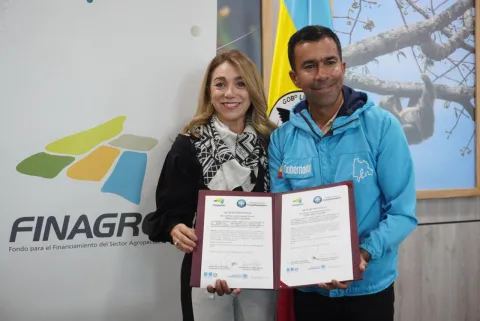 Gobernaci�n de Cundinamarca y Finagro firman convenio por $10.000 millones para beneficiar a m�s de 6.000 campesinos