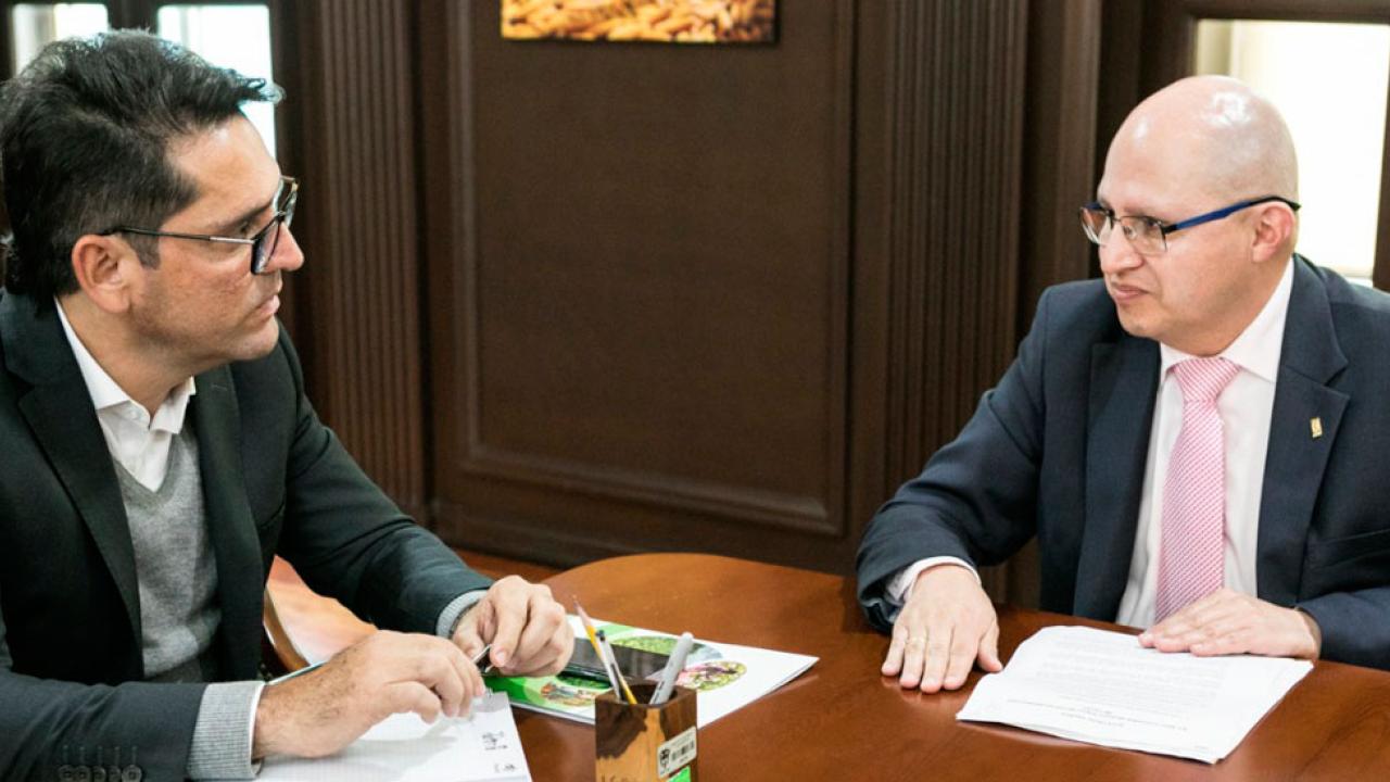ministro-zuluaga-reunido-presidente-fedecacao.jpg
