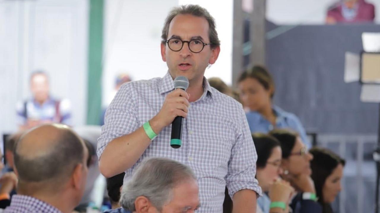 foto_minagricultura_andres_valencia_construyendo_pais_caldas_4_de_febrero_2019_web.jpg