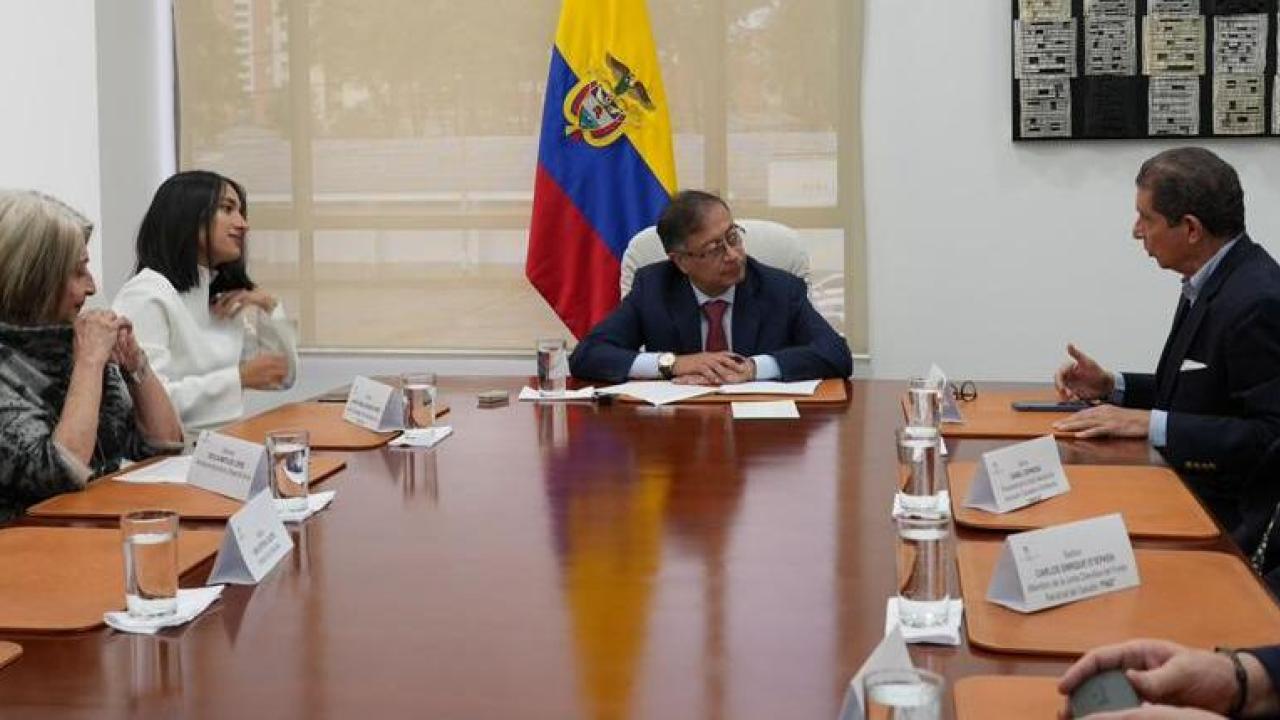 ACUERDO PARA LA MATERIALIZACI�N DE LA PAZ TERRITORIAL - Compra directa de tierras para la construcci�n de la Reforma Rural Integral