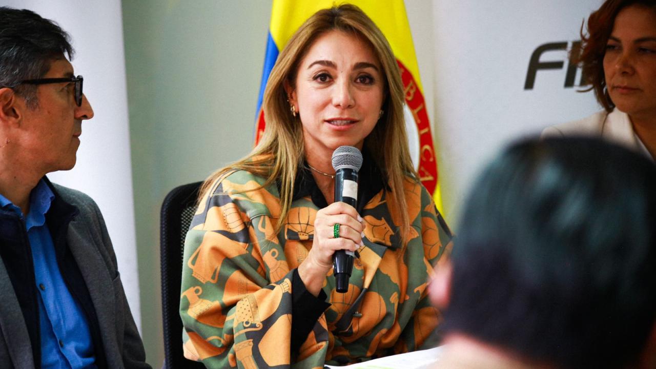 Gobierno Nacional asigna m�s de $382 mil millones para democratizar el cr�dito y hacer m�s productivo y competitivo el campo colombiano